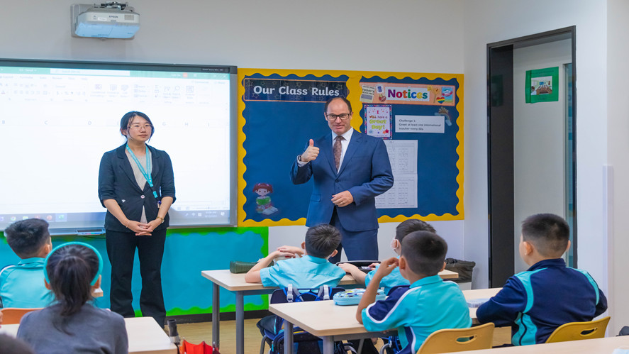 久盼歸來，歡迎回家 - back to school