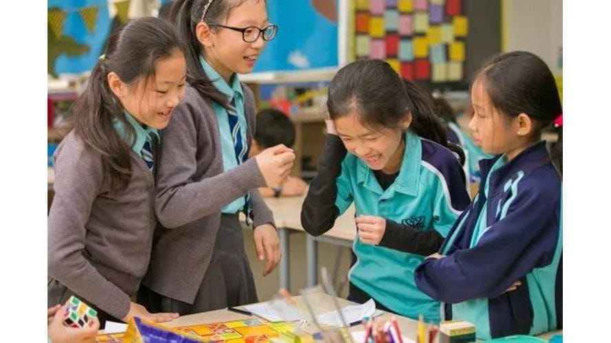 讓我們一起和五年級的小朋友們遨游漢字的王國吧！ - Let s travel through the kingdom of Chinese characters with our Year 5 children