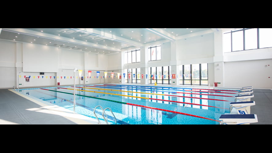 我們持續(xù)努力，始終致力于為學(xué)生提供優(yōu)質(zhì)的學(xué)習(xí)體驗(yàn) - We continue to strive to provide a quality learning experience for our students